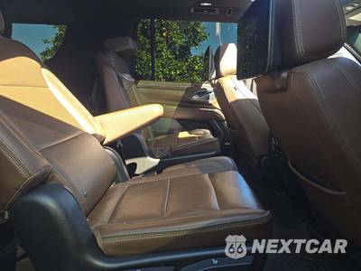 2021 Chevrolet Suburban High Country 3LZ - zdjęcie 17 z 27 - miniatura