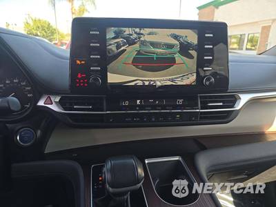 2024 Toyota Sienna XLE 8-Passenger 120.5" WB - zdjęcie 10 z 27 - miniatura