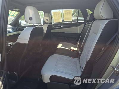 2024 Volkswagen Atlas Cross Sport 2.0T SEL Premium R-Line - zdjęcie 13 z 22 - miniatura