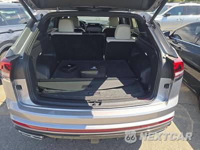2024 Volkswagen Atlas Cross Sport 2.0T SEL Premium R-Line - zdjęcie 14 z 22 - miniatura