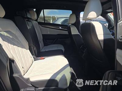 2024 Volkswagen Atlas Cross Sport 2.0T SEL Premium R-Line - zdjęcie 16 z 22 - miniatura