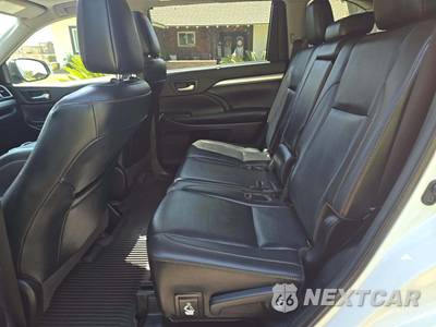 2019 Toyota Highlander XLE - zdjęcie 13 z 25 - miniatura