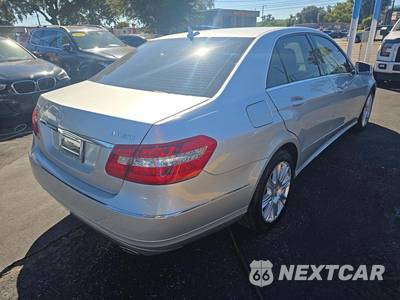 2013 Mercedes-Benz E 350 4MATIC Sedan - zdjęcie 3 z 20 - miniatura