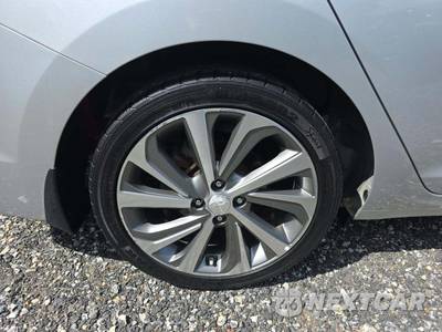 2019 Hyundai Accent Limited - zdjęcie 30 z 33 - miniatura