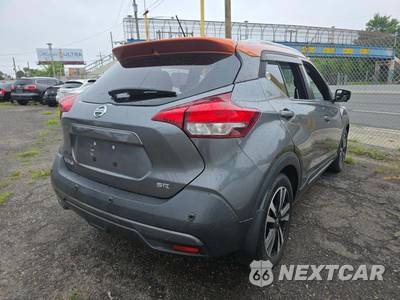 2020 Nissan Kicks SR - zdjęcie 3 z 29 - miniatura