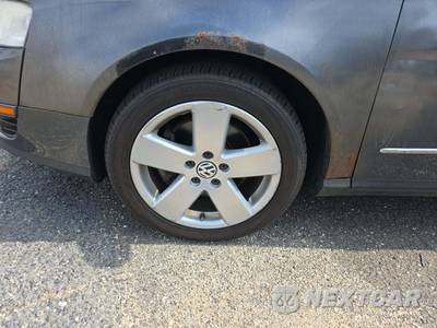 2009 Volkswagen Passat Sedan Komfort - zdjęcie 20 z 32 - miniatura