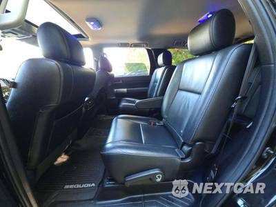 2021 Toyota Sequoia TRD Sport - zdjęcie 13 z 24 - miniatura
