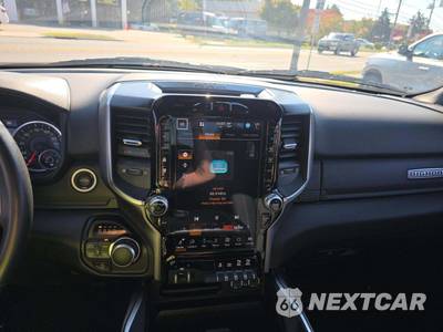 2024 Ram 1500 Big Horn Crew Cab Medium Bed - zdjęcie 10 z 27 - miniatura