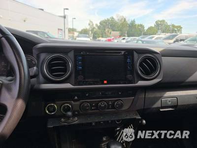 2019 Toyota Tacoma TRD Off-Road Crew Cab Medium Bed - zdjęcie 10 z 30 - miniatura