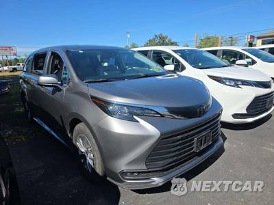 2026 Toyota Sienna LE 8-Passenger 120.5" WB - zdjęcie 4 z 24 - miniatura