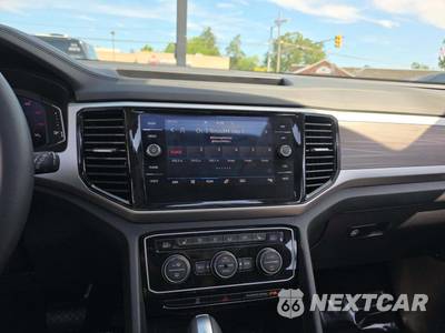 2023 Volkswagen Atlas V6 SEL - zdjęcie 10 z 22 - miniatura