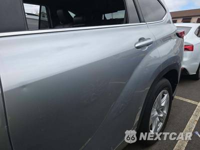 2023 Toyota Highlander LE - zdjęcie 24 z 29 - miniatura