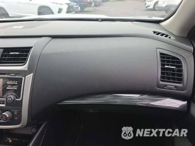 2017 Nissan Altima 2.5 SL - zdjęcie 19 z 30 - miniatura