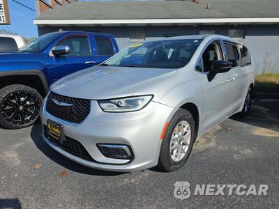 2024 Chrysler Pacifica Touring L 121.6" WB