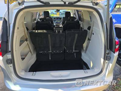 2024 Chrysler Pacifica Touring L 121.6" WB - zdjęcie 15 z 30 - miniatura