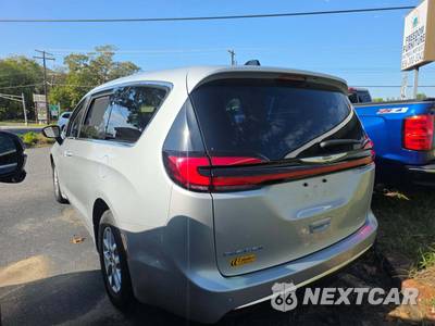 2024 Chrysler Pacifica Touring L 121.6" WB - zdjęcie 2 z 30 - miniatura