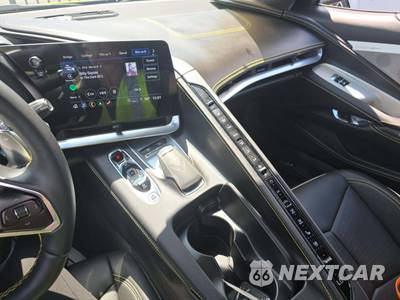 2022 Chevrolet Corvette Stingray Coupe 3LT - zdjęcie 10 z 20 - miniatura
