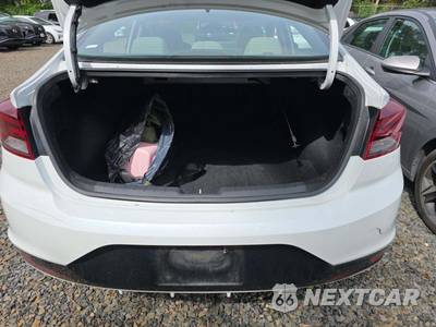 2020 Hyundai Elantra SEL Sedan - zdjęcie 14 z 31 - miniatura