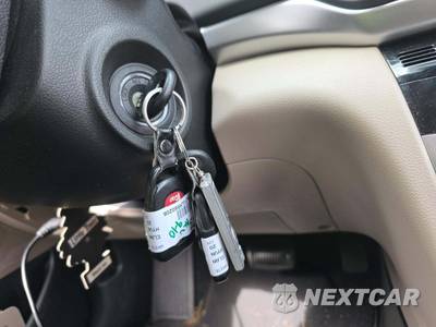 2020 Hyundai Elantra SEL Sedan - zdjęcie 8 z 31 - miniatura