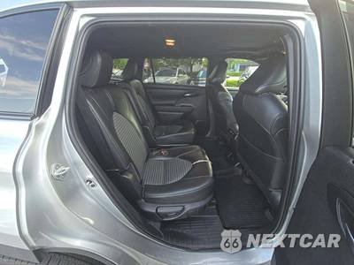 2022 Toyota Highlander XSE - zdjęcie 13 z 20 - miniatura
