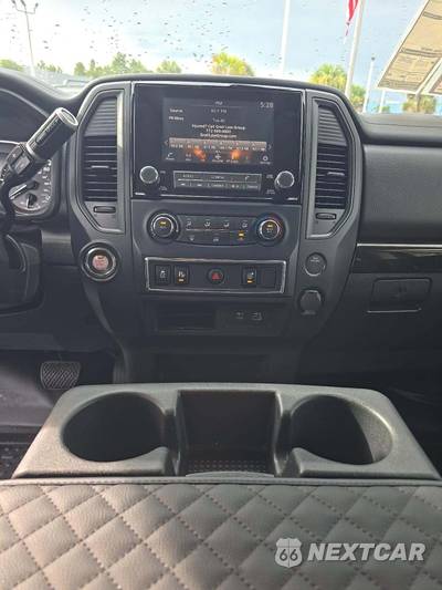 2023 Nissan TITAN SV Crew Cab Short Bed - zdjęcie 7 z 21 - miniatura