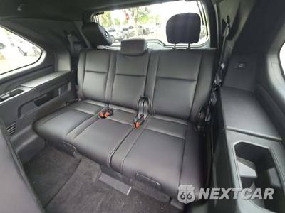 2025 Toyota Sequoia SR5 - zdjęcie 11 z 18 - miniatura