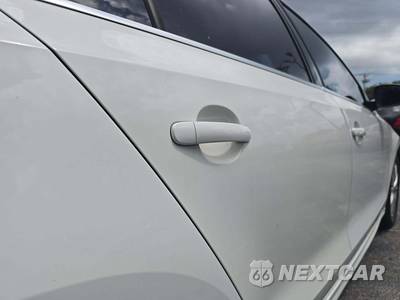 2014 Volkswagen Jetta SE Sedan w/Connectivity & Sunroof - zdjęcie 24 z 32 - miniatura