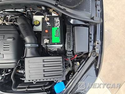 2018 Volkswagen Golf S Hatchback - zdjęcie 25 z 31 - miniatura