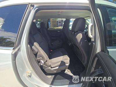 2017 Chevrolet Traverse LT 2LT - zdjęcie 14 z 26 - miniatura
