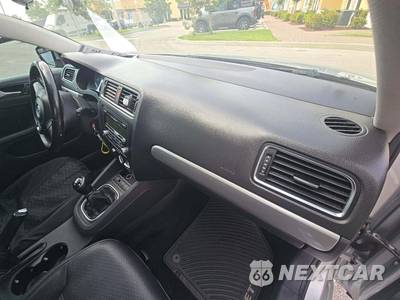 2013 Volkswagen Jetta SE Sedan - zdjęcie 16 z 23 - miniatura