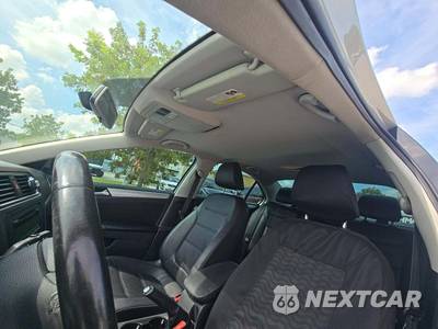 2013 Volkswagen Jetta SE Sedan - zdjęcie 8 z 23 - miniatura