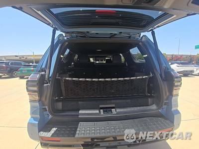 2026 Toyota 4Runner i-FORCE MAX Platinum - zdjęcie 14 z 20 - miniatura