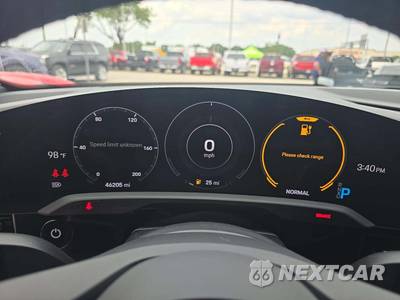 2022 Porsche Taycan - zdjęcie 9 z 22 - miniatura