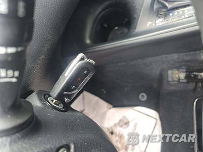 2020 Toyota C-HR LE - zdjęcie 8 z 20 - miniatura
