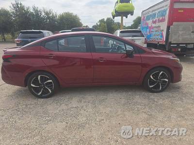 2025 Nissan Versa SR - zdjęcie 4 z 21 - miniatura