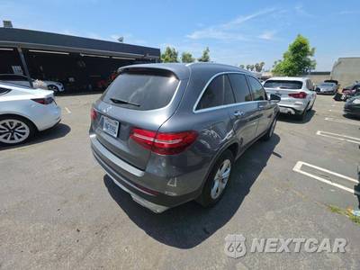 2018 Mercedes-Benz GLC 300 - zdjęcie 3 z 28 - miniatura