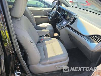 2017 Toyota Sienna Limited 7-Passenger 119.3" WB - zdjęcie 19 z 39 - miniatura