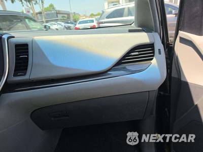 2017 Toyota Sienna Limited 7-Passenger 119.3" WB - zdjęcie 20 z 39 - miniatura