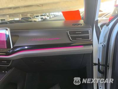 2025 Volkswagen Atlas Cross Sport 2.0T SEL R-Line Black - zdjęcie 19 z 24 - miniatura
