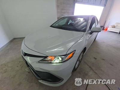 2023 Toyota Camry LE - zdjęcie 1 z 32 - miniatura