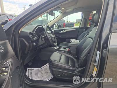 2020 Ford Escape SEL - zdjęcie 3 z 21 - miniatura