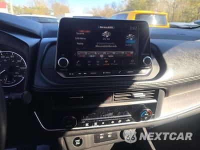2024 Nissan Rogue SV - zdjęcie 7 z 18 - miniatura