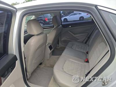 2013 Volkswagen Passat TDI SEL Premium - zdjęcie 10 z 27 - miniatura