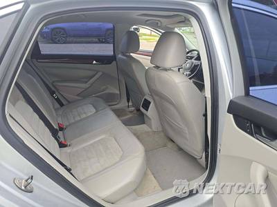 2013 Volkswagen Passat TDI SEL Premium - zdjęcie 13 z 27 - miniatura