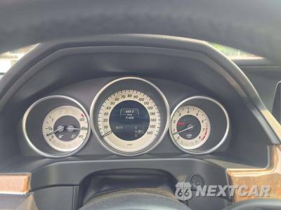 2015 Mercedes-Benz E 350 4MATIC Sedan - zdjęcie 9 z 26 - miniatura