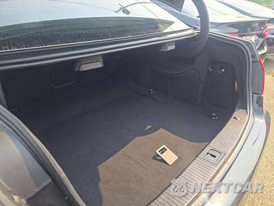 2015 Mercedes-Benz E 350 4MATIC Sedan - zdjęcie 14 z 26 - miniatura