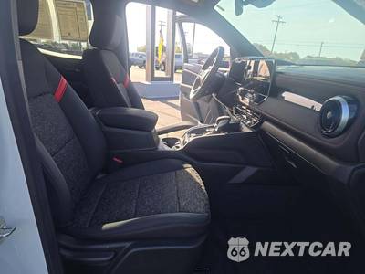 2024 Chevrolet Colorado Z71 Crew Cab Medium Bed 4Z7 - zdjęcie 15 z 18 - miniatura