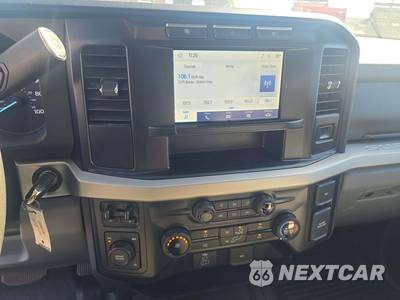 2023 Ford Super Duty F-450 Cab Chassis XLT Regular Cab DRW - zdjęcie 6 z 16 - miniatura