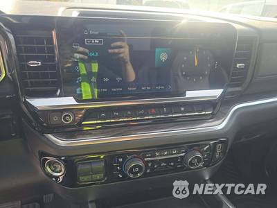 2023 Chevrolet Silverado 1500 LTZ Crew Cab Short Bed 1LZ - zdjęcie 7 z 24 - miniatura