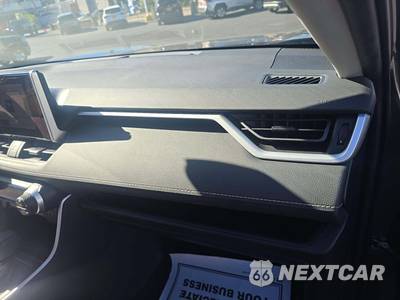 2025 Toyota RAV4 Hybrid LE - zdjęcie 16 z 18 - miniatura